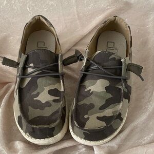 Hey Dude Camouflage Flats